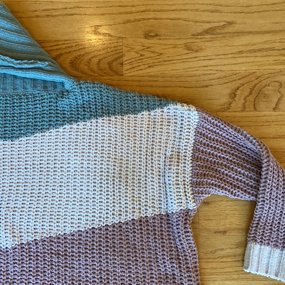 NWT Soft POL Small over sized sweater - Picture 2 of 4